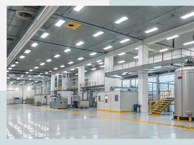 Освещение ангаров в Иркутске от 625 руб. - Эффективные решения